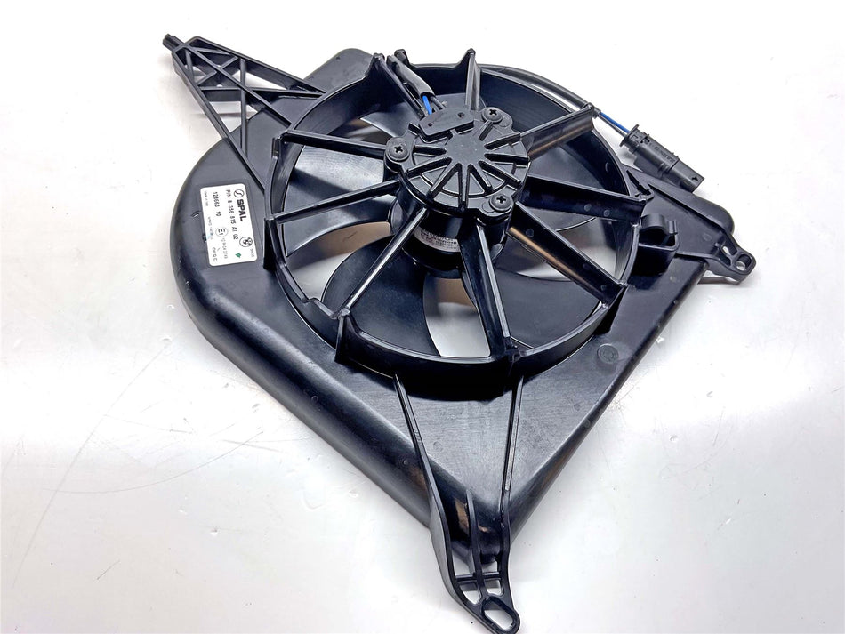 2025 BMW M1000R Fan - 17428356815