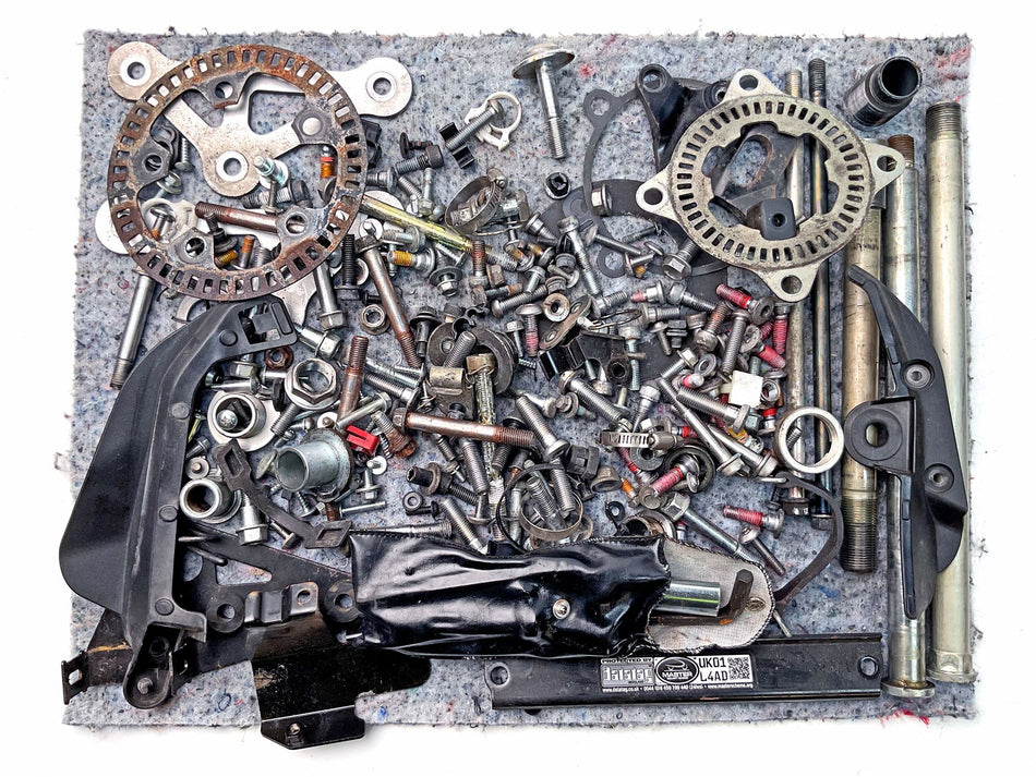 2015 Kawasaki Z1000 SX Assorted Nuts, Bolts & Fixings