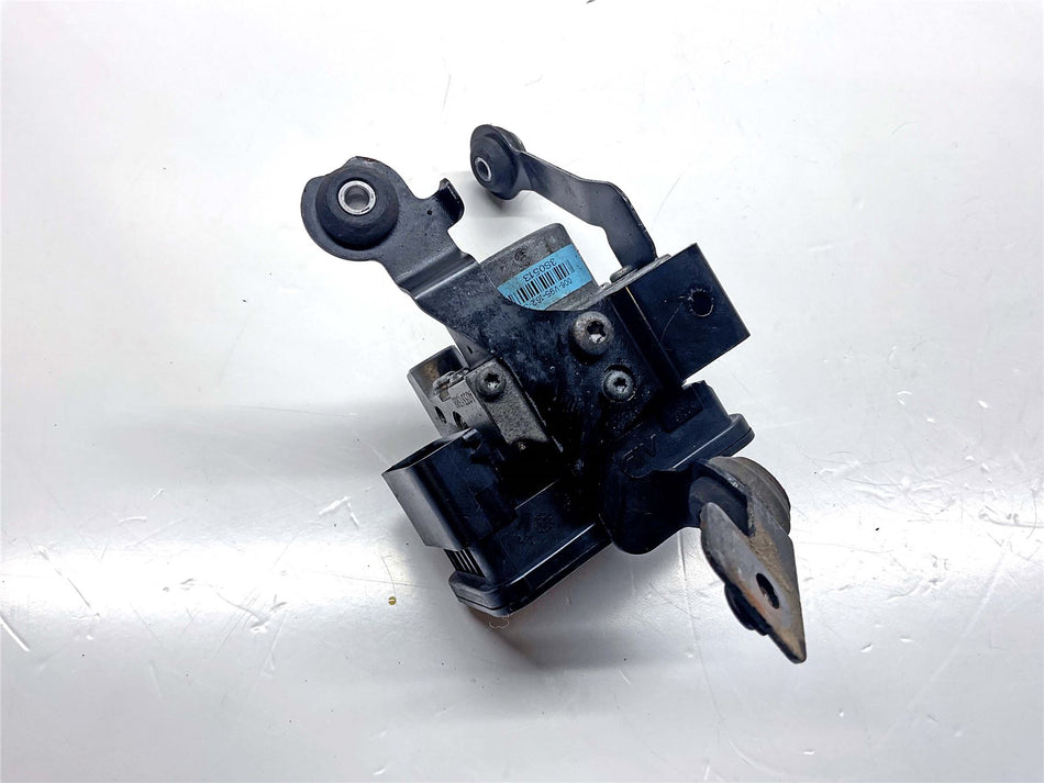 2017 Triumph Tiger 800 XRX ABS Modulator Pump - T2021175