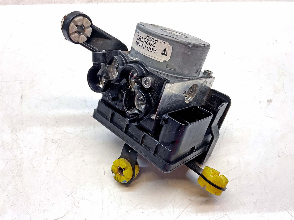 2022 Triumph Speed Triple 1200 RR ABS Pump - T2025191