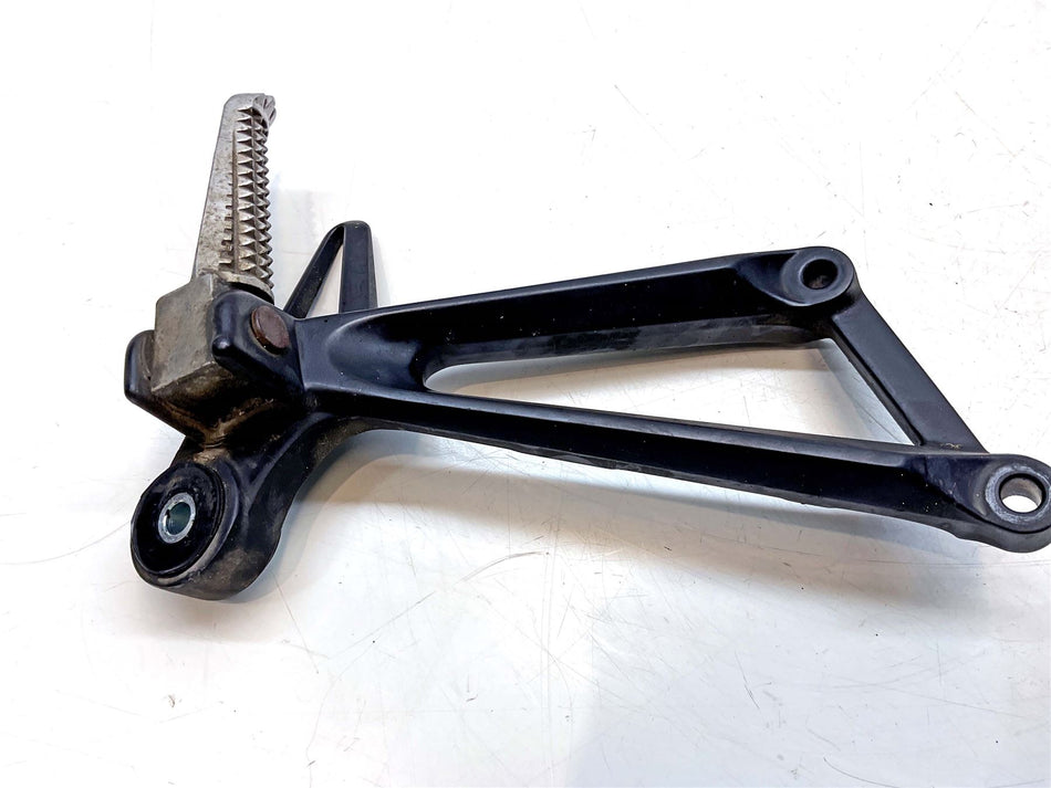 2021 Yamaha YZF R3 ABS Rear Right Footrest & Hanger - 1WDF74400100