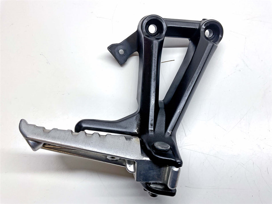 2018 Yamaha MT-09 SP Rear Right Footrest & Hanger - 1RC2742L0200
