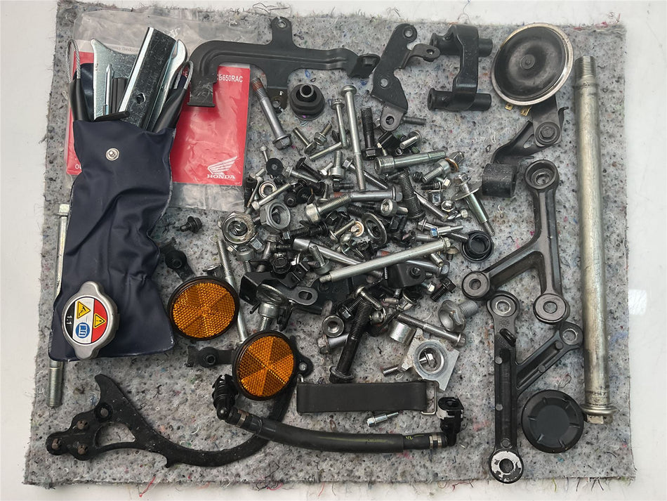 2025 Honda CBR650R Assorted Nuts, Bolts & Fixings