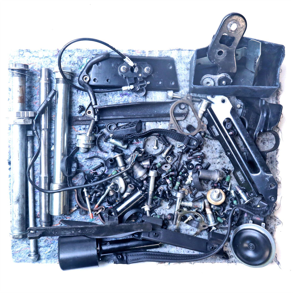 2021 Ducati Monster 937 Plus Assorted Fixings & Bolts