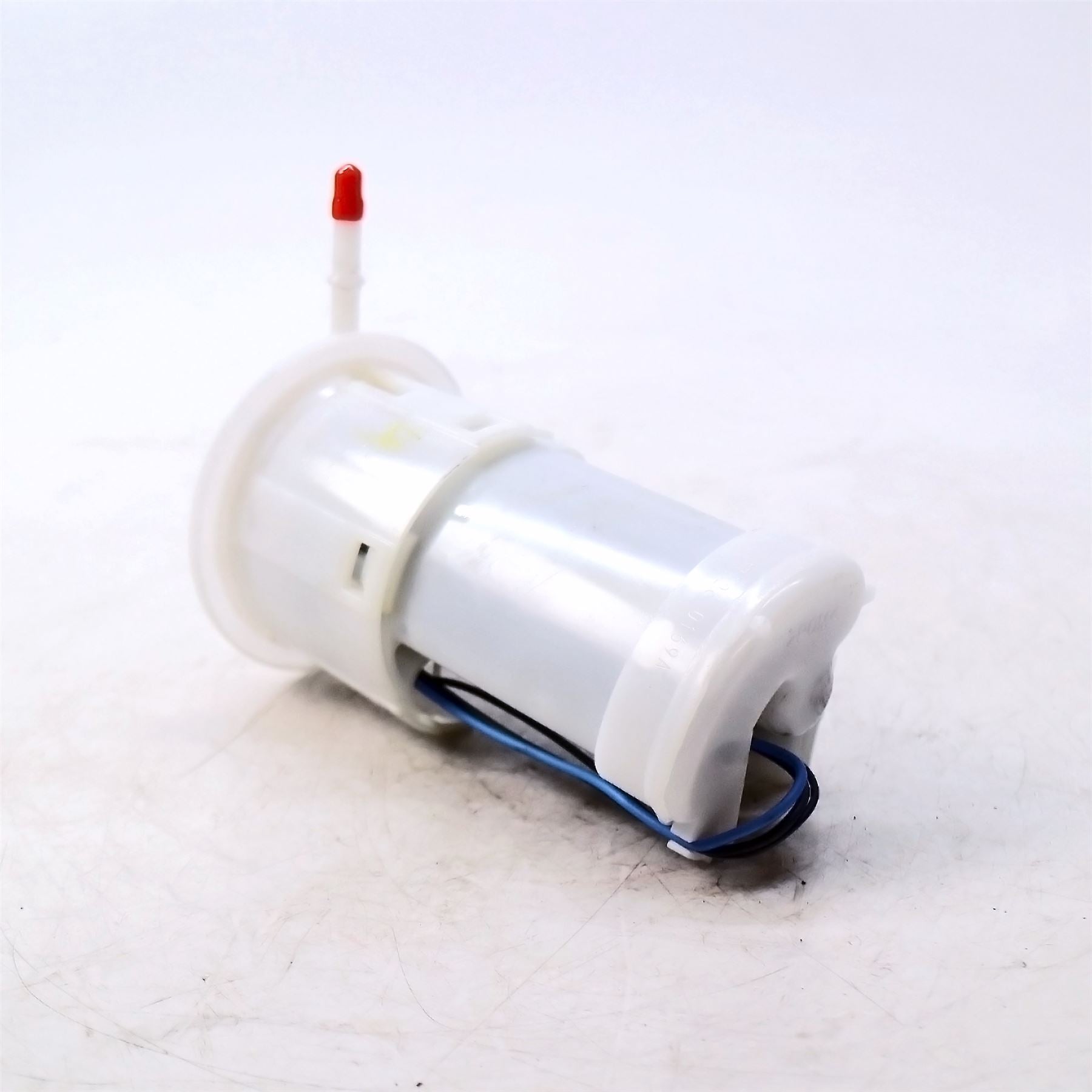T 2023 Triumph Street Triple 765 R Fuel Pump - T2403892 – Motomine