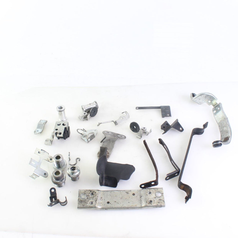 2008-2018 SUZUKI GSX-1300 R HAYABUSA Bag Of Mounts & Fixings - B34779