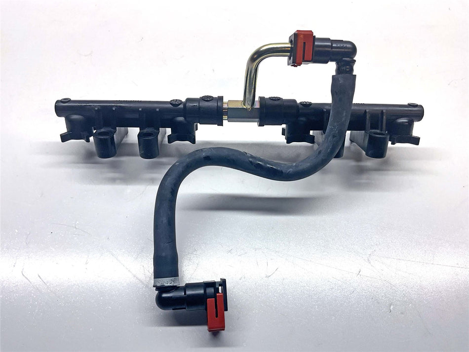 2023 Kawasaki Z900RS ZR900 Fuel Injector Rail