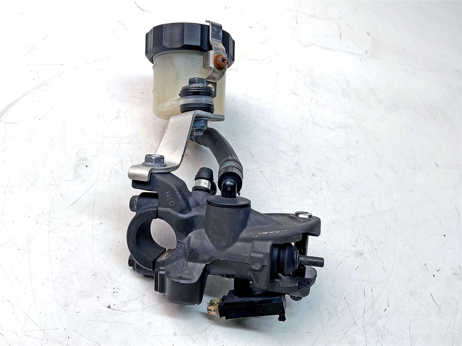 2010 Honda CBR1000RR Fireblade Front Break Master Cylinder - 45510MFL006