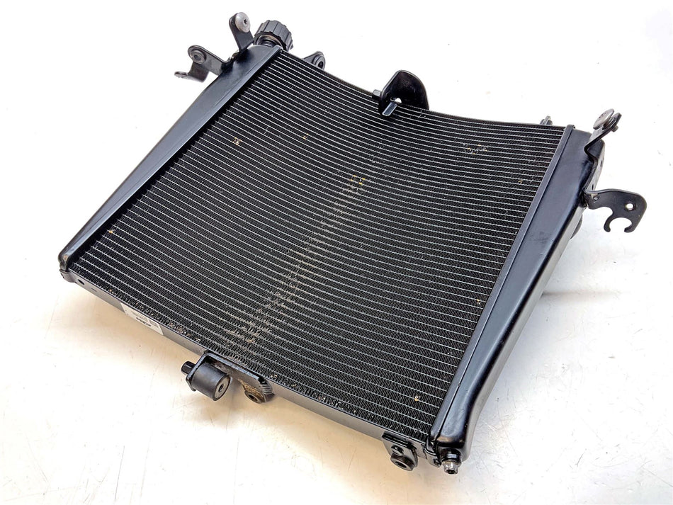 2021 KTM 1290 Super Duke R Radiator - 61735010033
