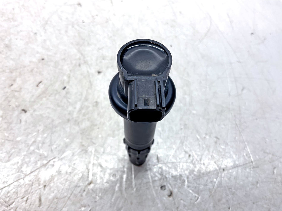 2022 Yamaha YZF R7 GP 60th Anniversary Ed Ignition Coil - 1WS8231000