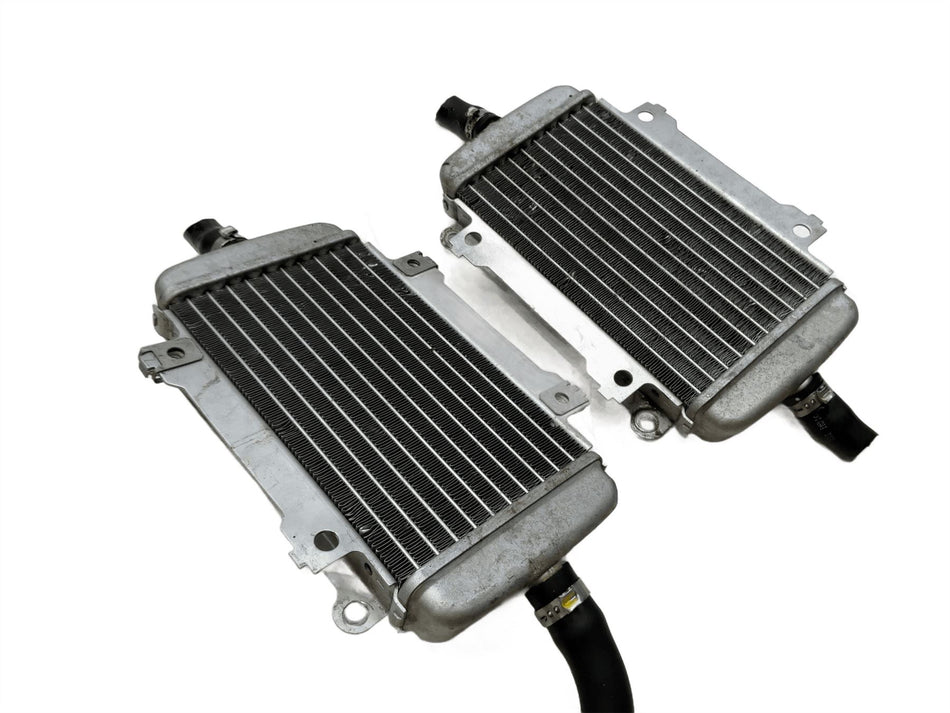 2016 Vespa GTS300 Radiators Pair Left Right 643243 643244