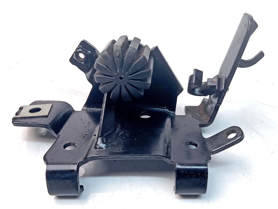 2017 BMW R1200GS RH FUEL TANK FASTENER - 16118529318