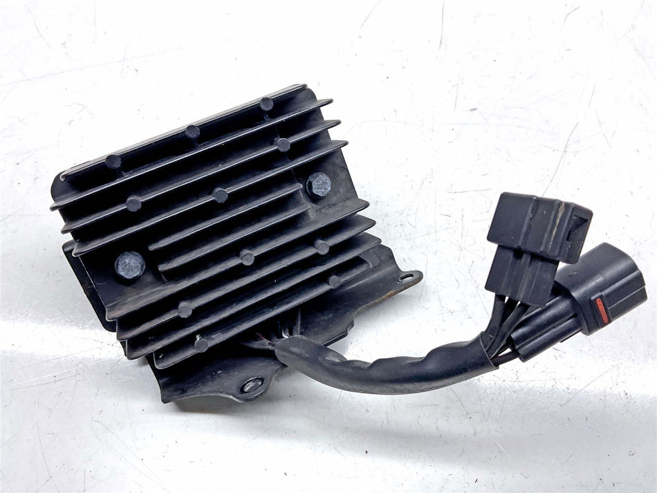 2011 Suzuki Bandit 650 GSF650 Regulator Rectifier - 3280047H00000