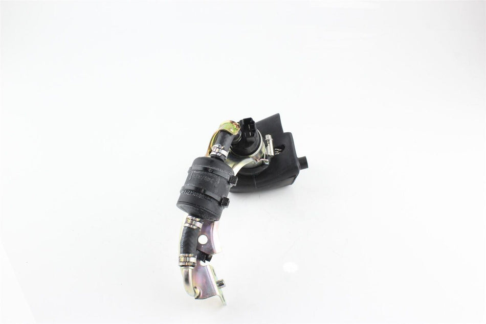 2021 TRIUMPH  BONNEVILLE BOBBER Fuel Pump W/ Strainer  - T1240330