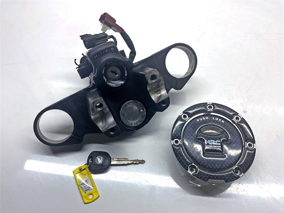 2016 Honda CB1000R Full Lock Set / Key Set / ECU - 11000 Miles - 35010MFND62