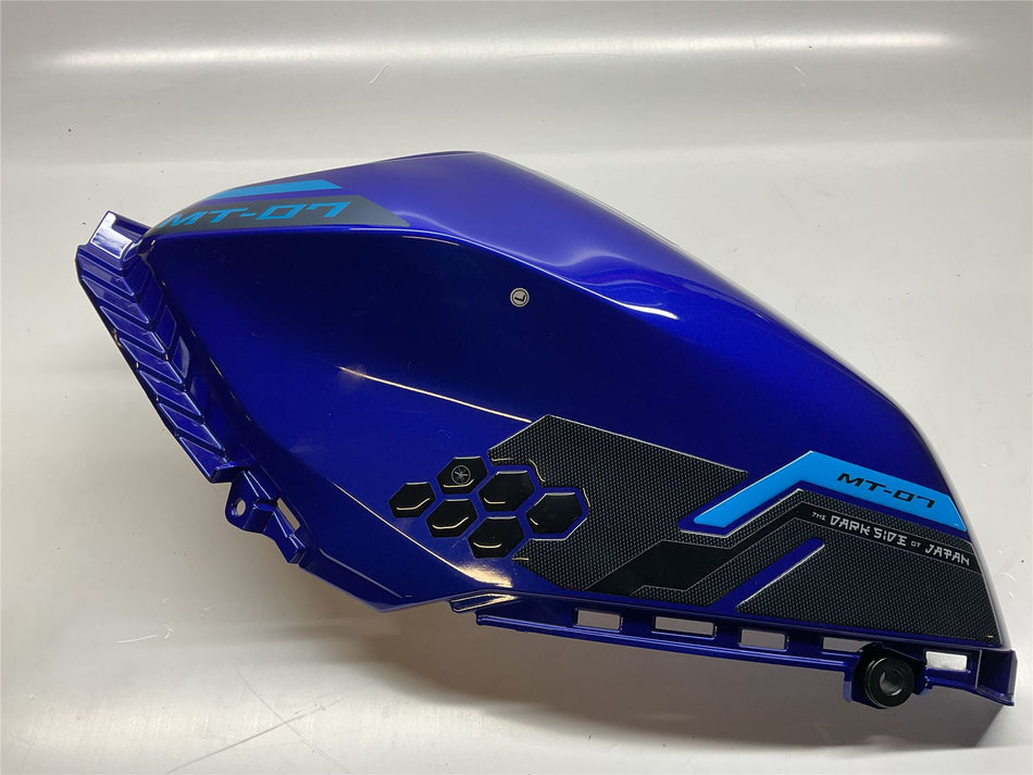 2025 Yamaha MT-07 Left Tank Cover - D66F412900