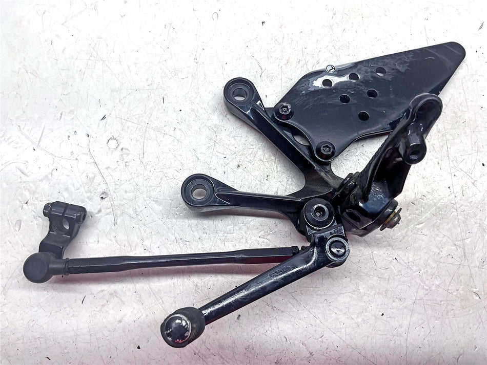 2006 Kawasaki Ninja ZX6R ZX636C Front Left Footrest - 35063-0160