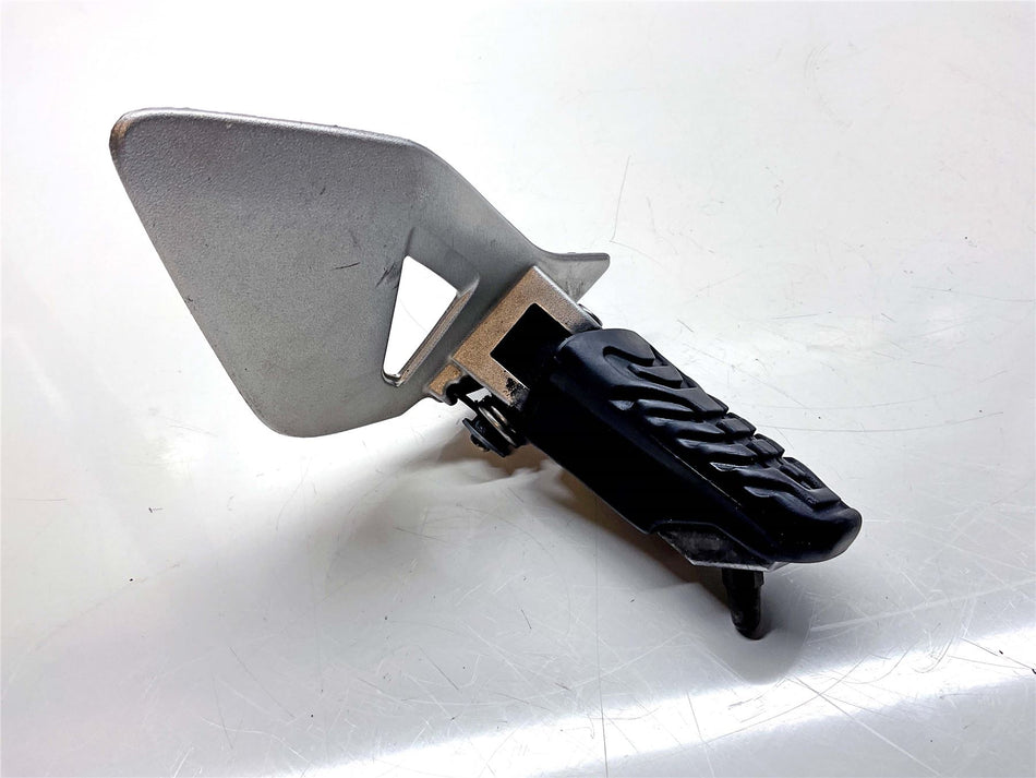 2021 BMW R1250RT Front Right Footrest & Hanger - 46718560382