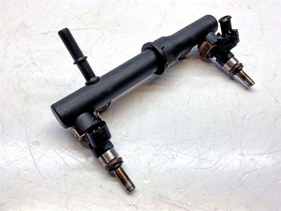 2022 Triumph Scrambler 1200 XE Fuel Rail  - T1241970