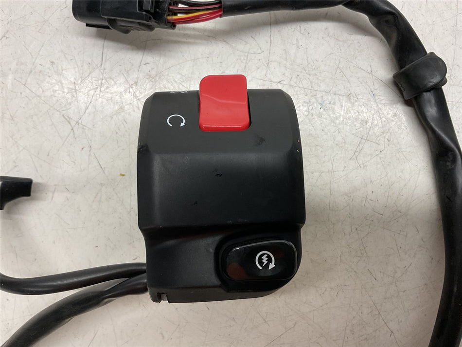 2023 Kawasaki Ninja 650 EX650 Right Switch Gear - 46091-0488