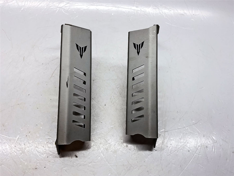 2014 Yamaha MT-09 Yamaha Radiator Guard Mounts