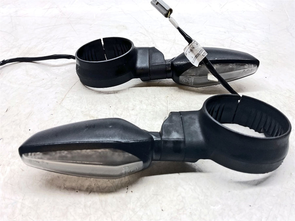 2025 Triumph Speed 400 Front LED Indicators