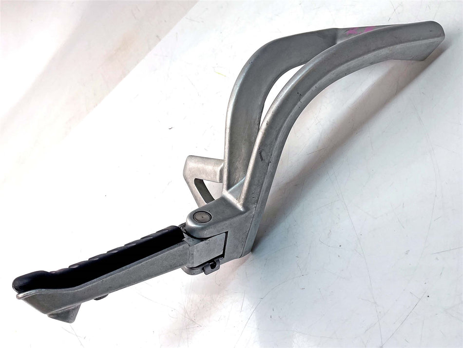 2009 Triumph Tiger 1050 Rear Right Footrest & Hanger - T2081820