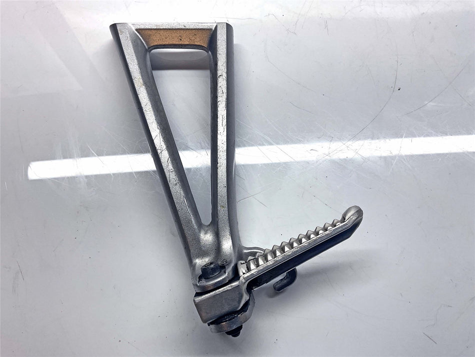 2009 Yamaha YZF R6 Rear Left Footrest & Hanger - 2C02741L0100