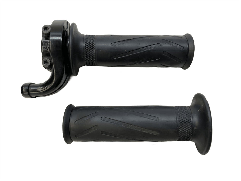2013 Yamaha FZ1 Throttle Grip 4YR2624002