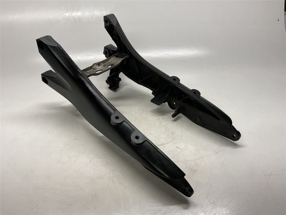 2007 Suzuki GSX-R750 Subframe - 41211-14J00-YUG