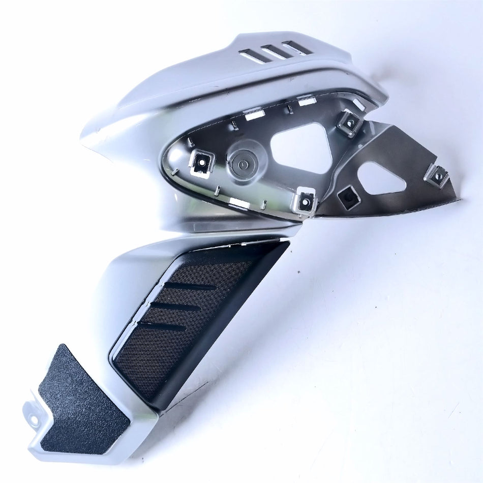 2017 Yamaha MT-10 SP Right Tank Cover - B672413900P3
