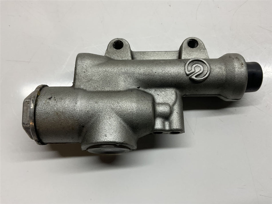 2010 Aprilia RSV4 R Rear Brake Master Cylinder - B044586