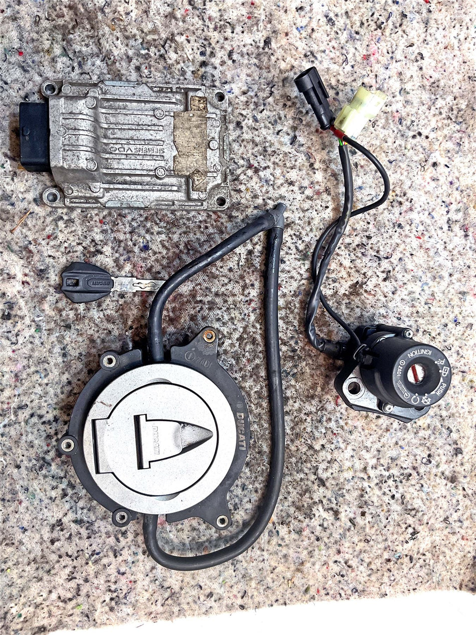 2008 Ducati Monster 696 Full Lock Set / Key Set / ECU - 286411701A