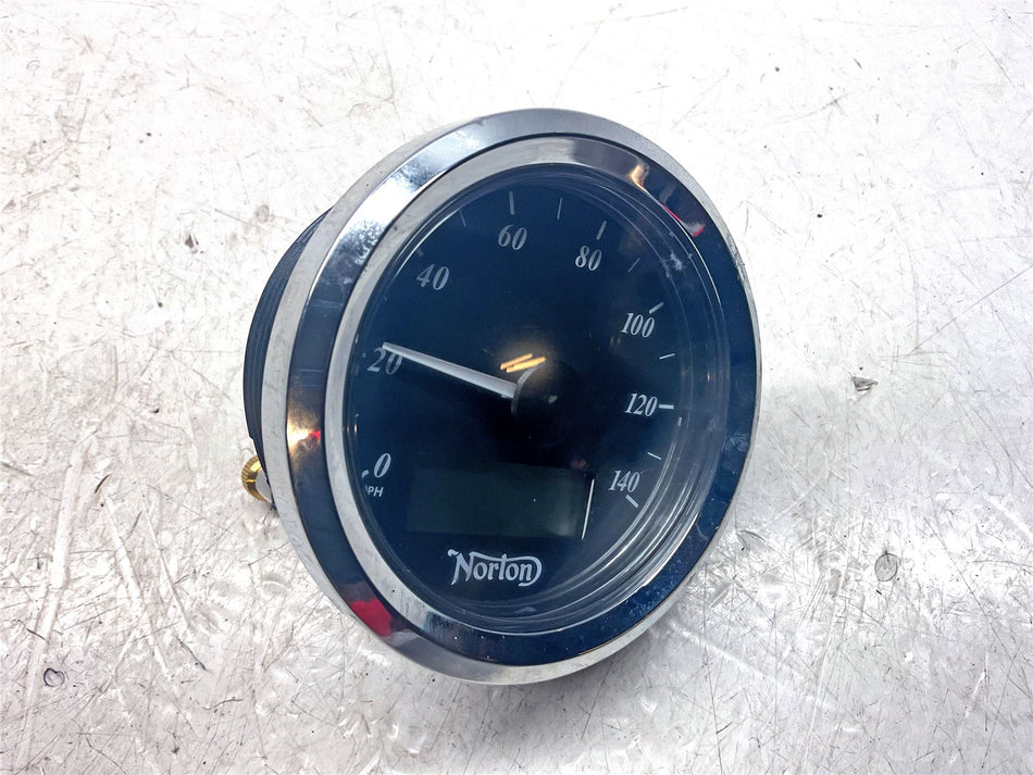 2025 Norton Commando 961 SP Speedometer 252 Miles - A2C14068200