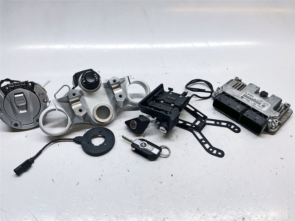 2024 BMW F900GS Lockset & ECU - 47400201940