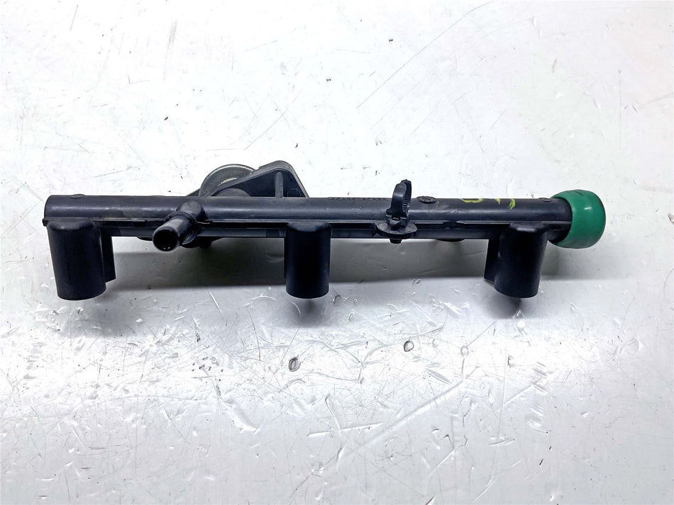 2018 Yamaha Tracer 900 GT Fuel Rail - 1RC139380000