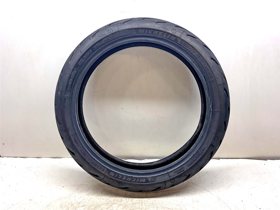 2024 MICHELIN ROAD 5 FRONT TYRE 120/70/17