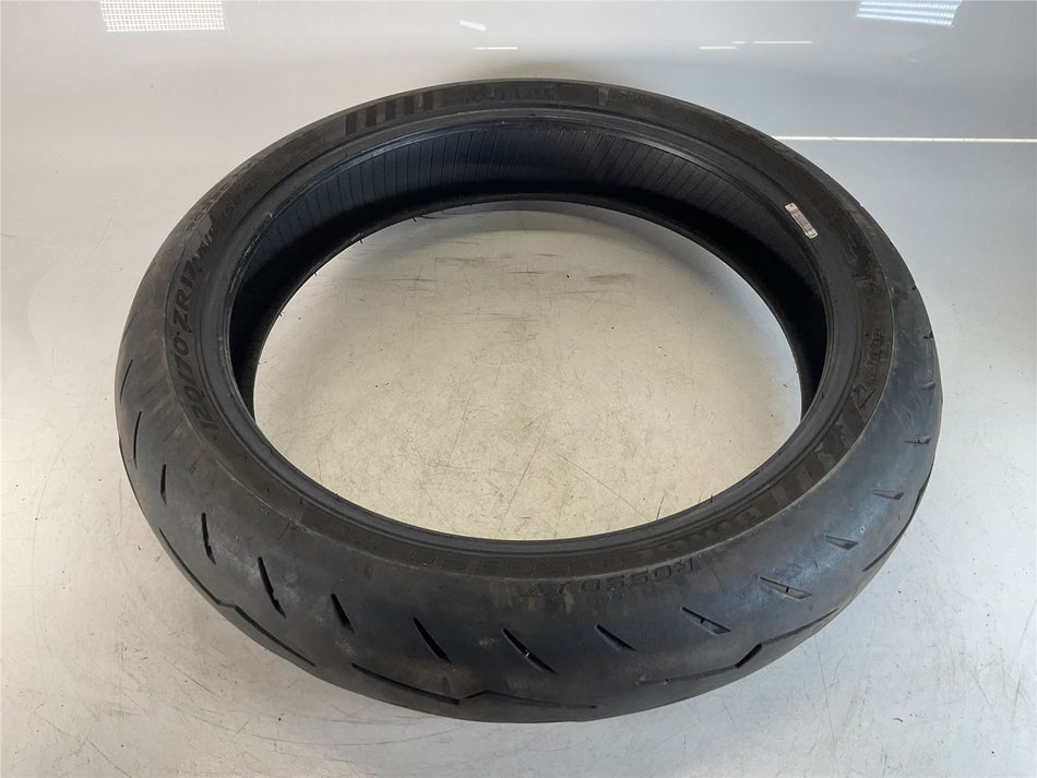 3mm-3mm-3mm PIRELLI Diablo Rosso IV Front Tyre - 120/70/17