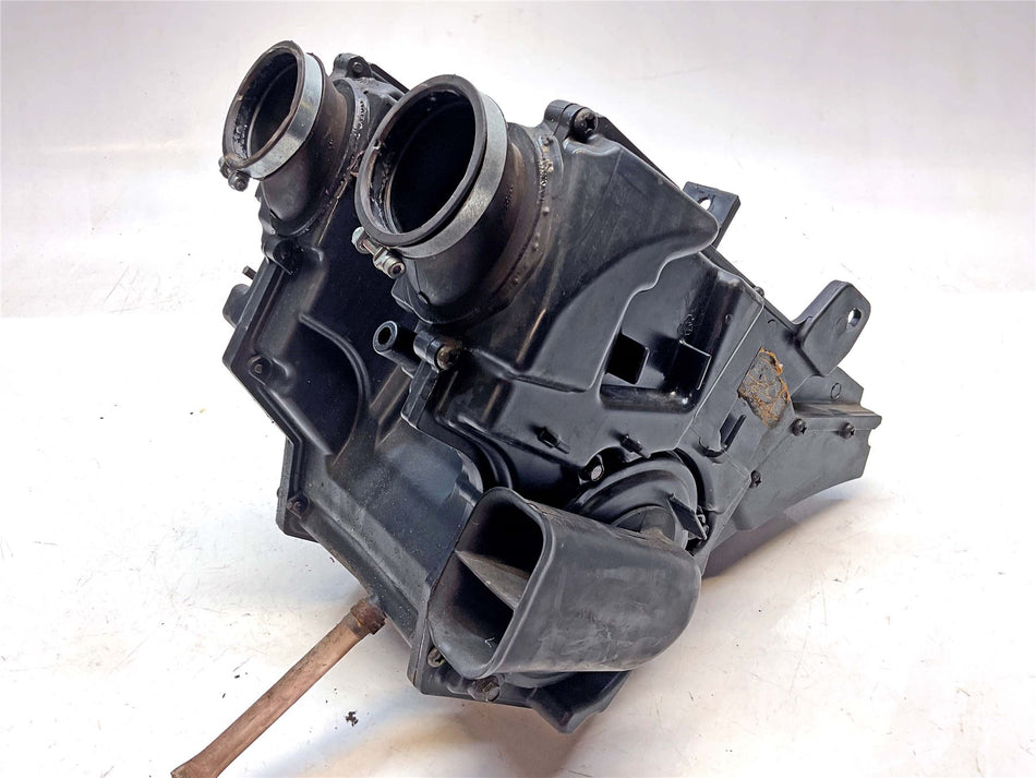 2011 Triumph Bonneville SE Airbox - T2209357