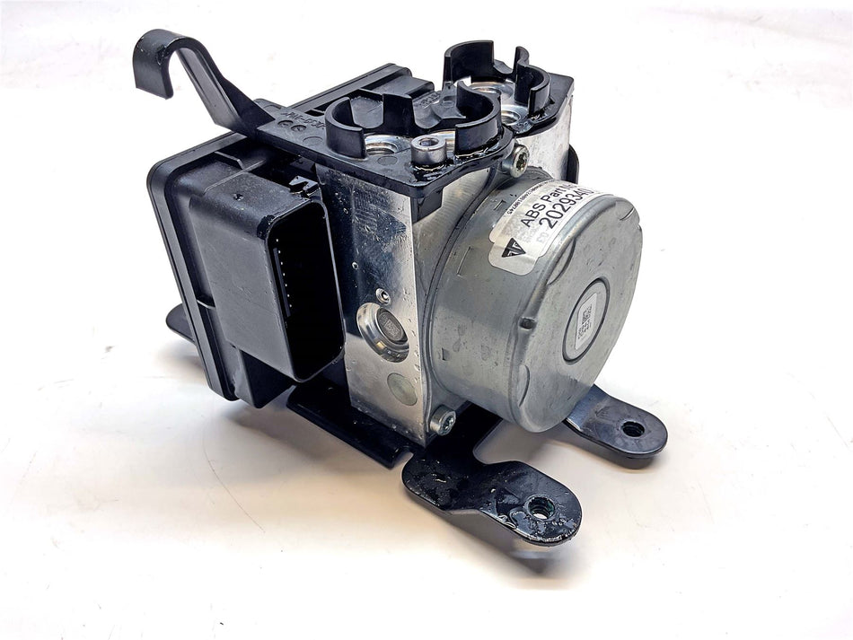 2025 Triumph Street Triple 765 RS ABS Modulator - T2029345