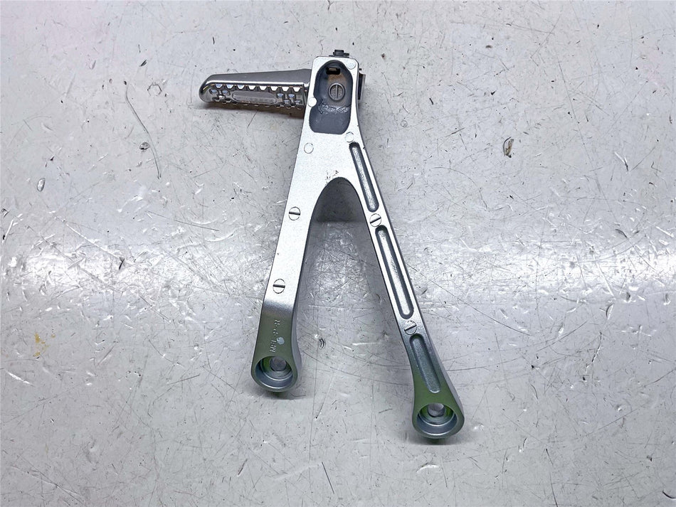 2012-2013 Honda CBR1000RR Fireblade Rear Footrest Hangar