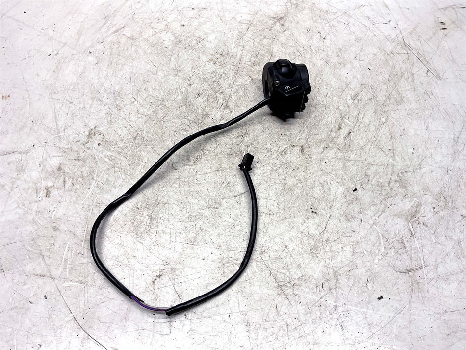 2016 Harley-Davidson  XG750 Switchgear Right - 71500116