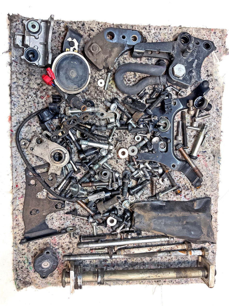 2015 Yamaha Tracer 9 Assorted Nuts, Bolts & Fixings
