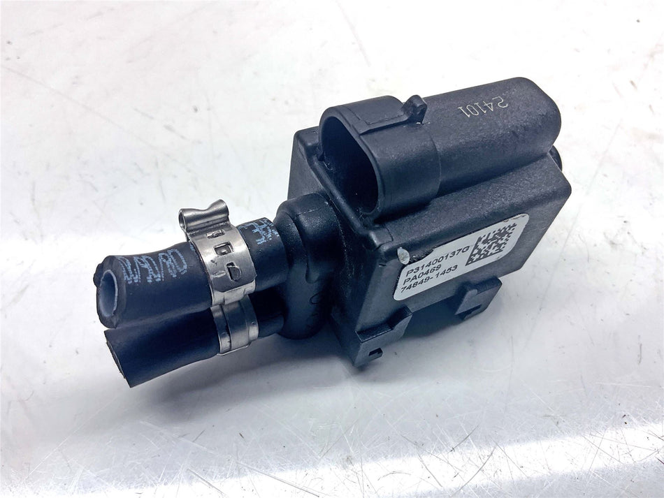 2025 Harley-Davidson Breakout Solenoid Valve - 31400137