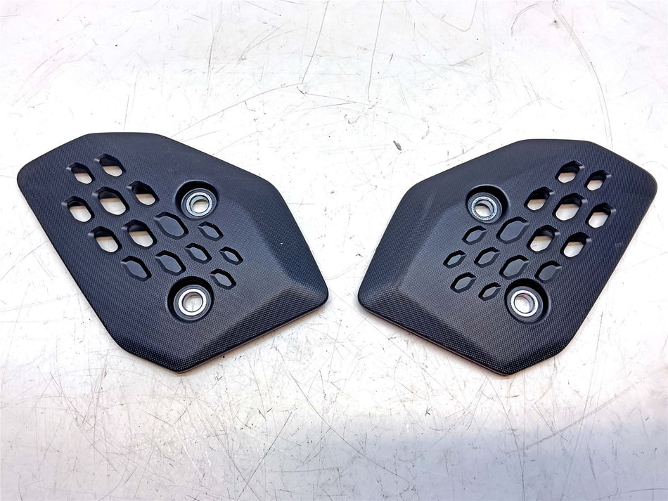 2025 Yamaha MT-07 Left and Right Heel Guards