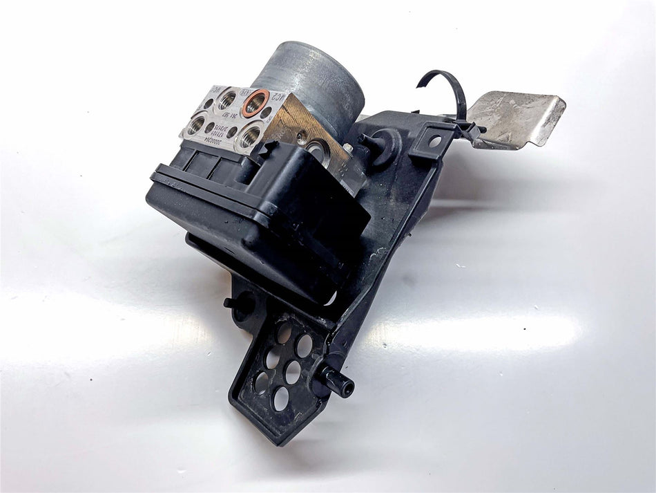 2018 Aprilia Tuono V4 1100 RR Factory ABS Modulator Pump - 2D000265
