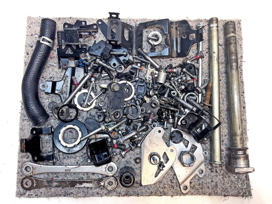2021 Kawasaki Z1000 ZR1000 Assorted Nuts, Bolts & Fixings