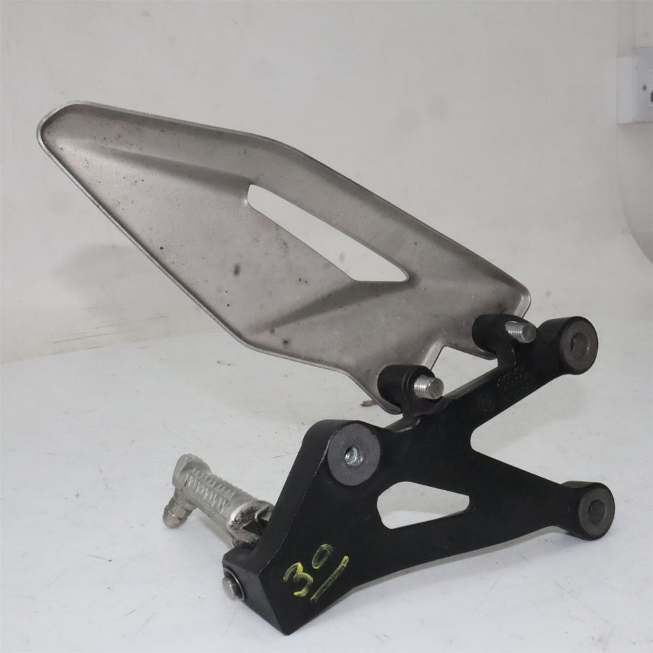 2020 TRIUMPH STREET TRIPLE 765 RS Left Rear Footrest and Hanger - T2088019