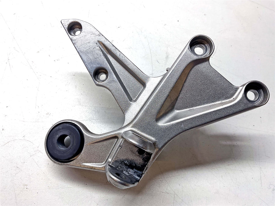 2018 Honda CBR1000RR Fireblade SP Front Right Footrest Hanger - 50707MFL000