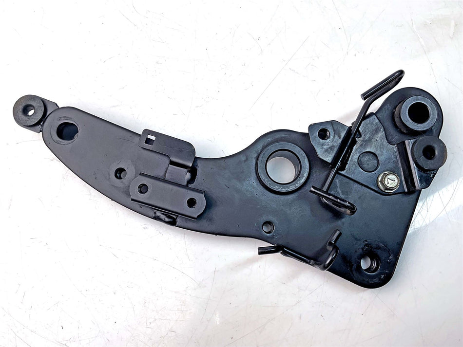 2015 Kawasaki Vulcan S 650 EN650 Right Swingarm Bracket - 320360350